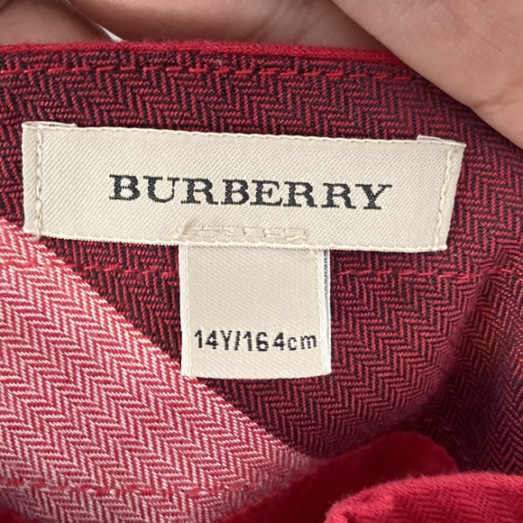 Pre-Loved Burberry Girl's Children's Skirt - Size 14Y - Timeless Elegance - Picture 3 of 11